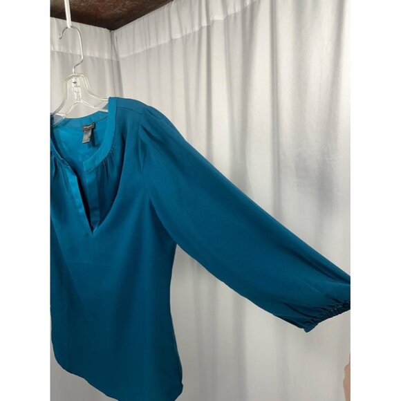 Ann Taylor Long Sleeve Satin Blouse Blue Vneck Womens Size XS Silky Sleek - Picture 7 of 7
